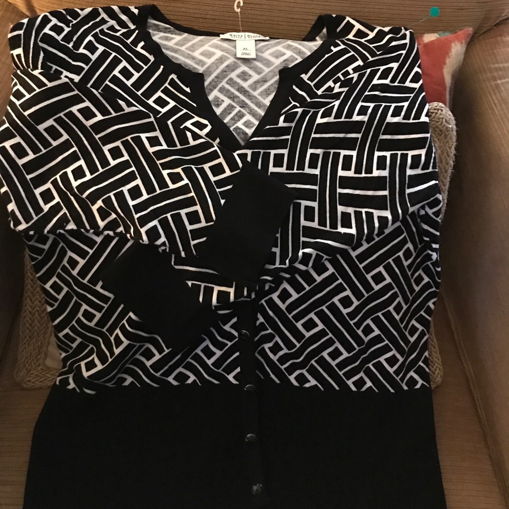 White House Black Market Geometric Black and White Cardigan